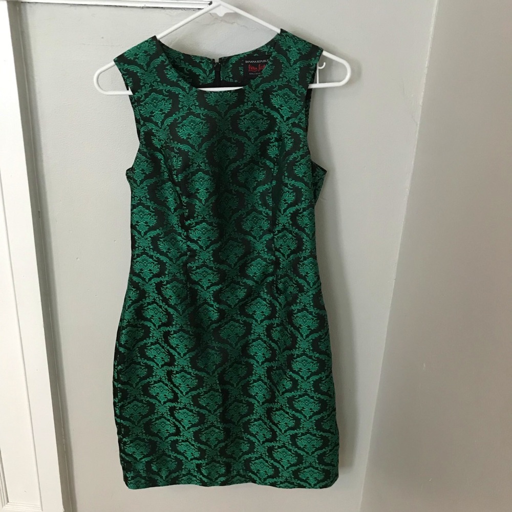 L'Wren Scott at Banana Republic Green and Black Jacquard Sheath Dress